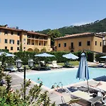 Park Regina - With Air-condition And Outdoor Heated Pool 3*