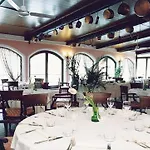 Hotell Park Regina - With Air-condition And Outdoor Heated Pool