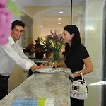 Hotell Park Regina - With Air-condition And Outdoor Heated Pool