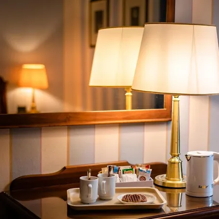 Park Regina - With Air-condition And Outdoor Heated Pool 3*