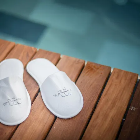 Park Regina - With Air-condition And Outdoor Heated Pool 3*