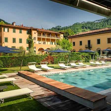 Hotel Park Regina - With Air-condition And Outdoor Heated Pool Bagni di Lucca