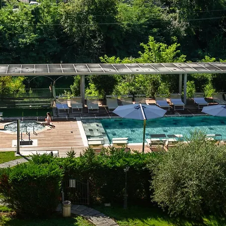 Hotel Park Regina - With Air-condition And Outdoor Heated Pool 3*