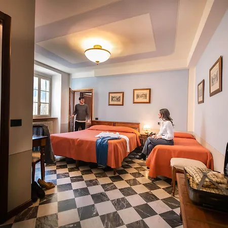 Park Regina - With Air-condition And Outdoor Heated Pool Bagni di Lucca