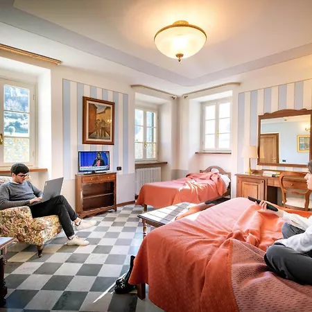 Park Regina - With Air-condition And Outdoor Heated Pool Hotel 3*