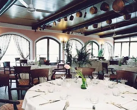 Hotel Park Regina - With Air-condition And Outdoor Heated Pool