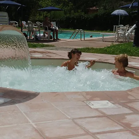Park Regina - With Air-condition And Outdoor Heated Pool Hotel Bagni di Lucca