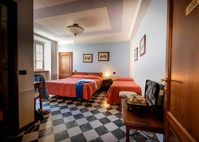 Park Regina - With Air-condition And Outdoor Heated Pool Hotel