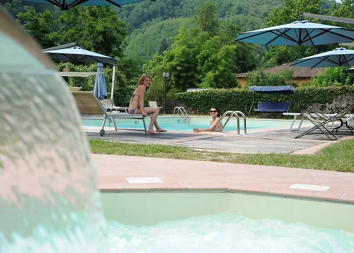 Hotel Park Regina - With Air-condition And Outdoor Heated Pool Bagni di Lucca
