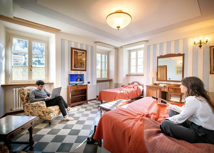 Park Regina - With Air-condition And Outdoor Heated Pool Hotel 3*