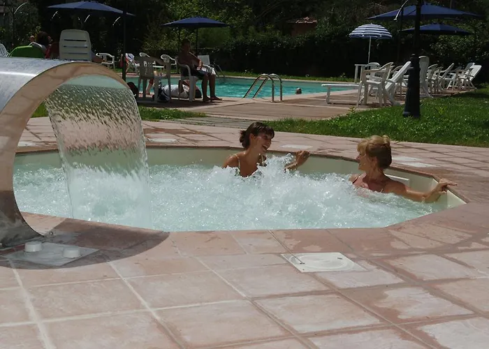 Park Regina - With Air-condition And Outdoor Heated Pool Hotel Bagni di Lucca